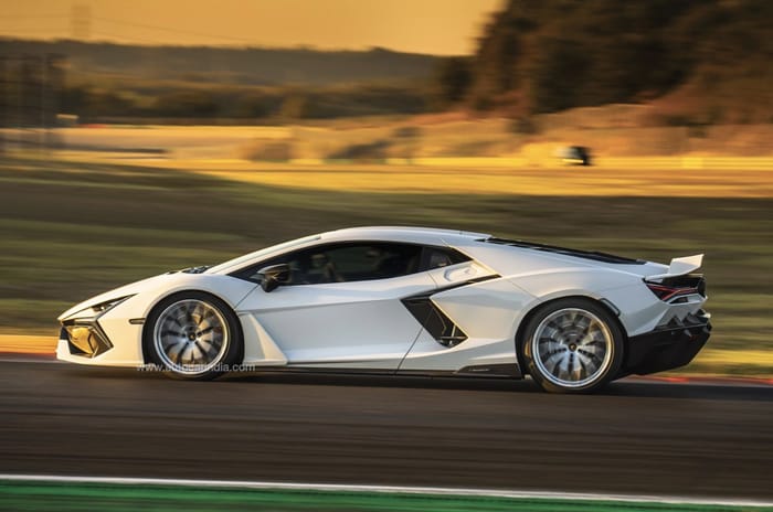 Lamborghini Revuelto review: Effortless 1015hp hybrid supercar